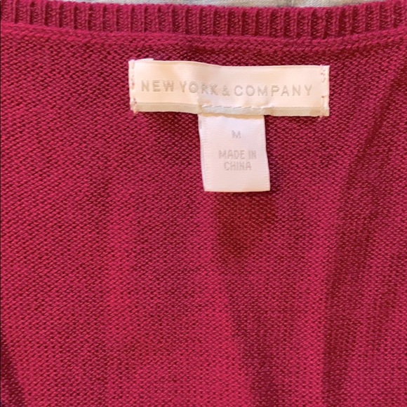 NEW YORK & COMPANY | Pink V-neck Sweater - Picture 4 of 4